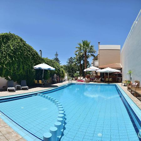 Akatos Hotel Agia Marina  Bagian luar foto