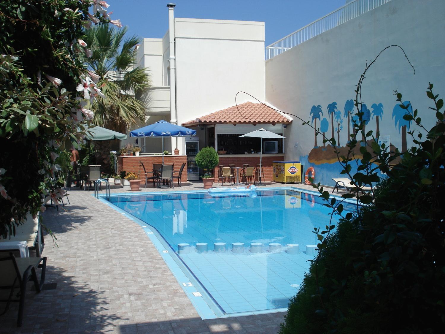 Akatos Hotel Agia Marina  Bagian luar foto