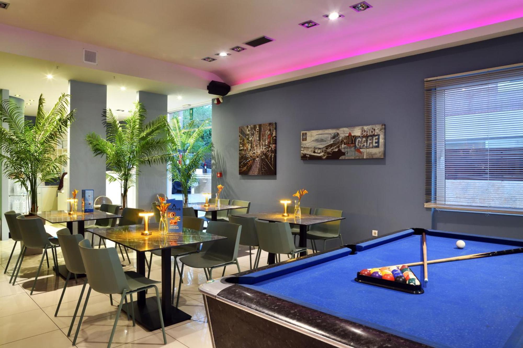Akatos Hotel Agia Marina  Bagian luar foto