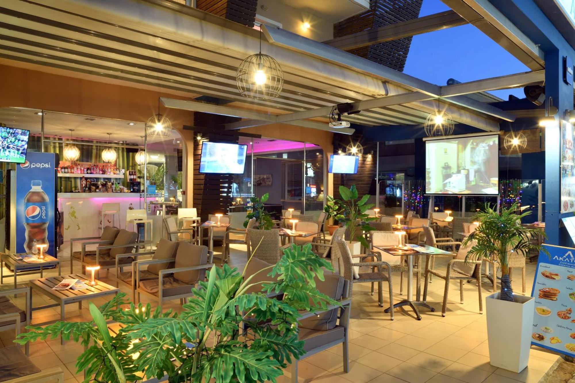 Akatos Hotel Agia Marina  Bagian luar foto