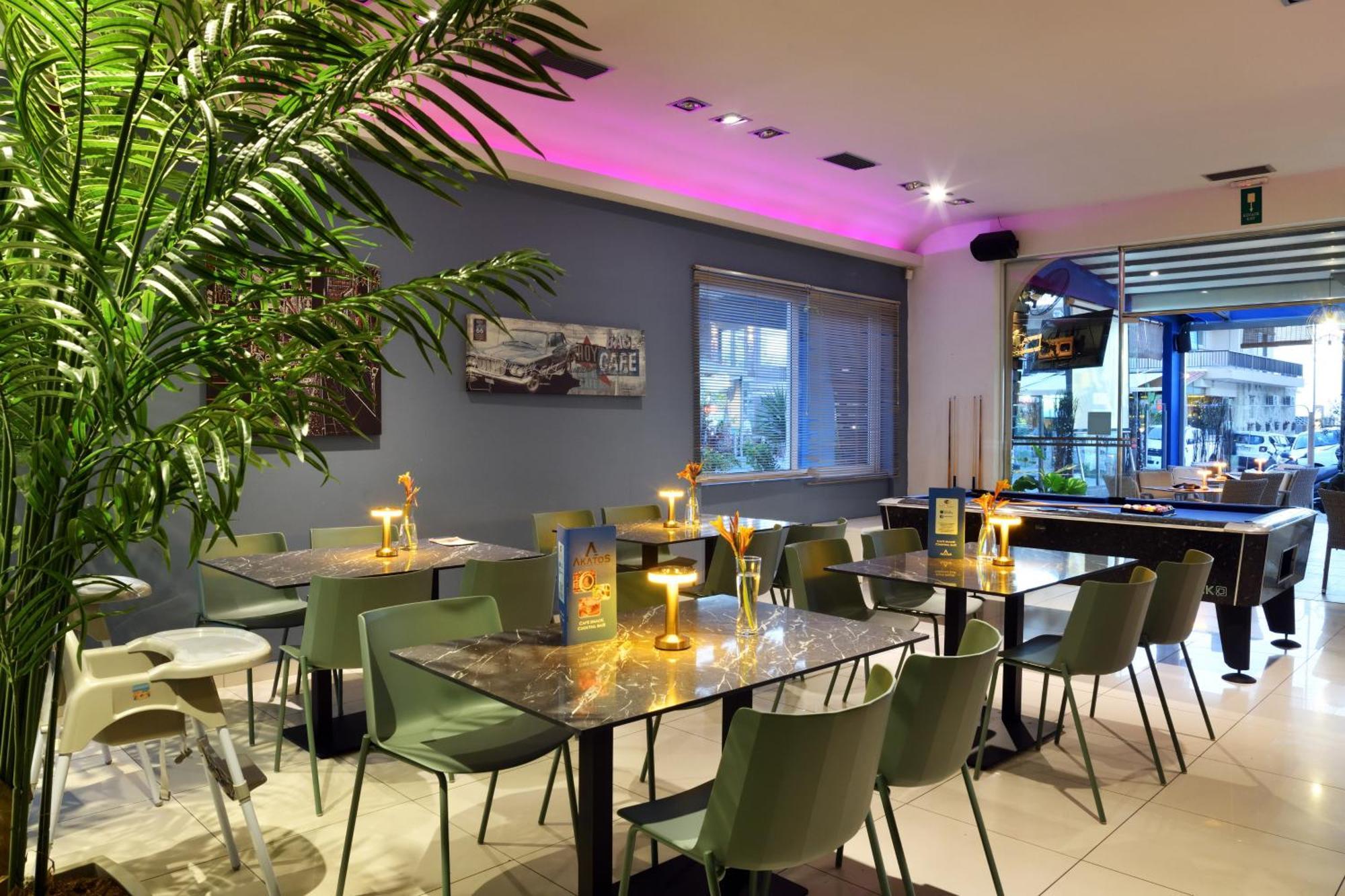 Akatos Hotel Agia Marina  Bagian luar foto